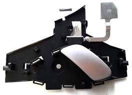 KVAKA PREDNJIH VRATA UNUTRASNJA HROM - DESNO